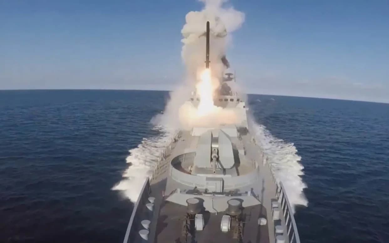 Rusija razmatra isporuku hipersoničnih raketa „Orešnik“ Venecueli — tenzije sa SAD rastu