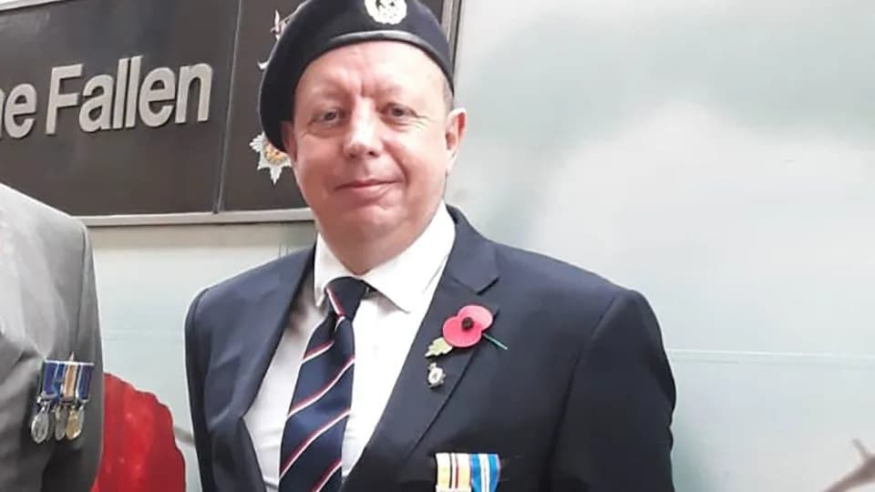 „Herojski“ čin radnika i prisebnost mašinovođe sprečili veću tragediju u napadu nožem na LNER voz