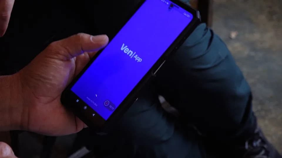 Maduro poziva građane da preko aplikacije prijavljuju 'sumnjive' aktivnosti — aktivisti upozoravaju na nadzor i represiju