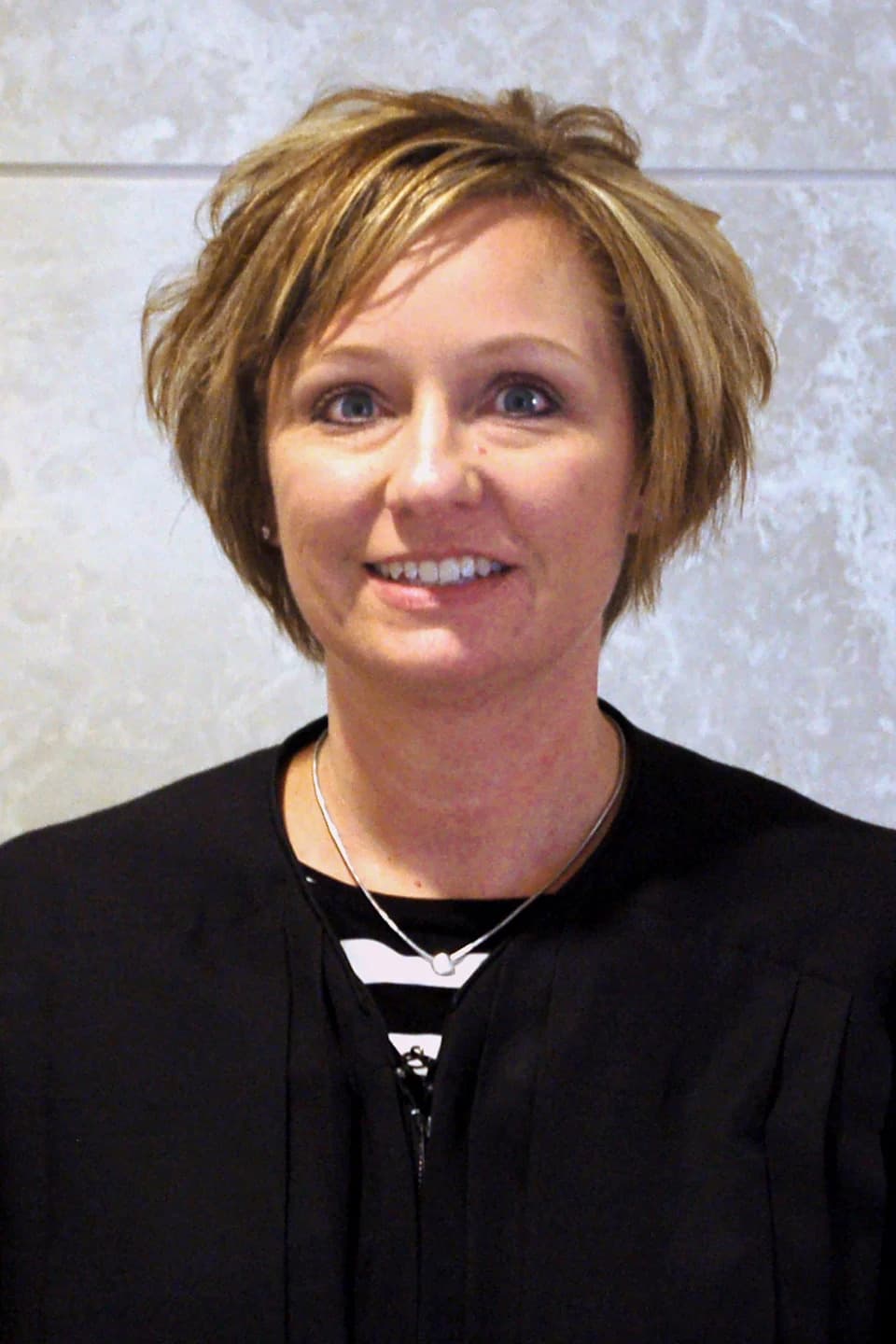 Glavna sudija iz Ajove uhapšena zbog vožnje pod uticajem nakon što je vozila suprotnim smerom na autoputu