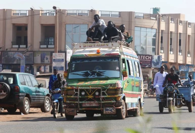 Da li Mali klizi pod kontrolu al-Kaidinog ogranka JNIM? Opsada Bamaka i energetski šok