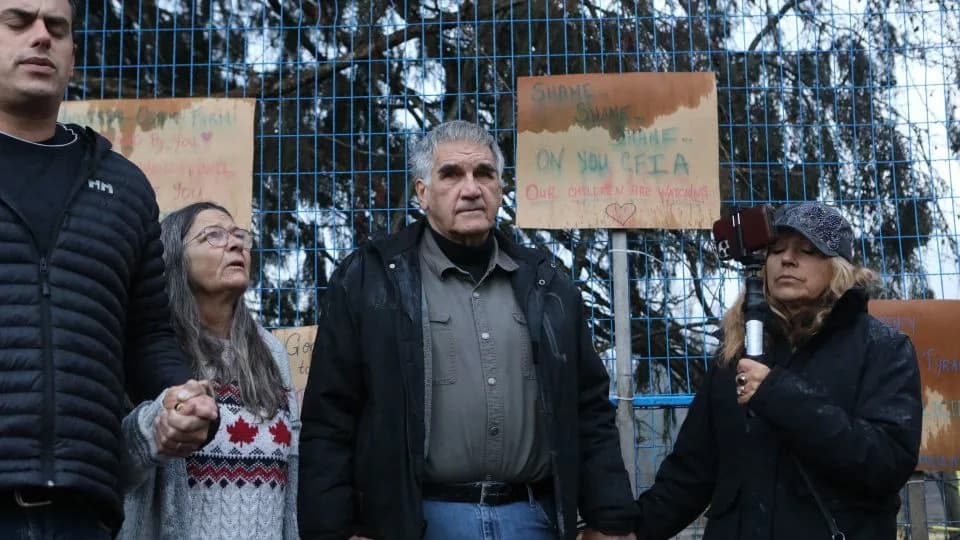 „Profesionalni snajperisti“ istrebili čopor nojeva u Britanskoj Kolumbiji — okončana skoro jednogodišnja pravna saga u kojoj se pojavio i RFK Jr.