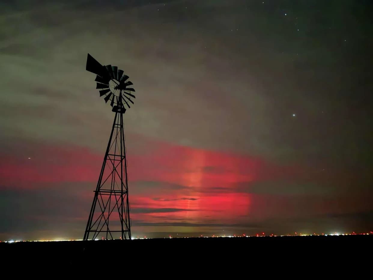 Retka G4 solarna oluja obasjala Teksas — aurora vidljiva čak do obale