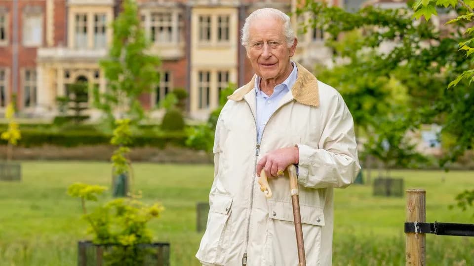 Kralj Čarls III proslavio 77. rođendan — nova fotografija iz Sandringhama