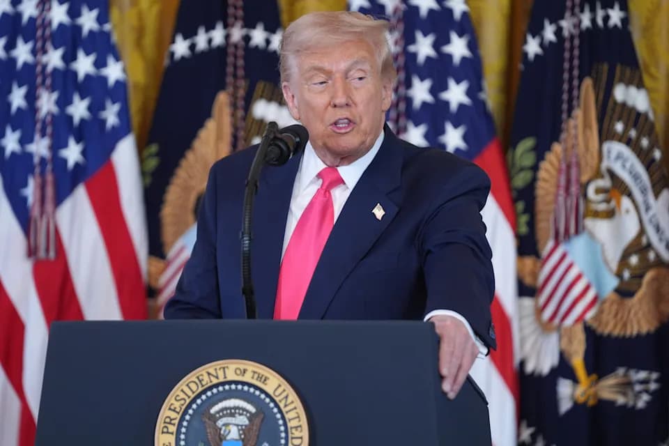 Epstina mejlovi otkrivaju veze sa moćnim ličnostima i nakon osude — šta pokazuju objavljeni dokumenti