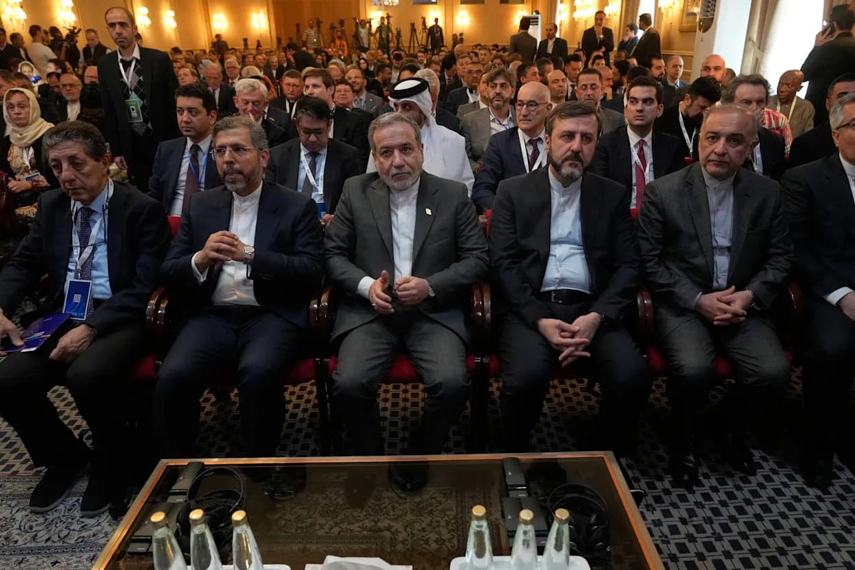 Iran: pregovori daleko dok Zapad pojačava pritisak zbog nuklearnog programa