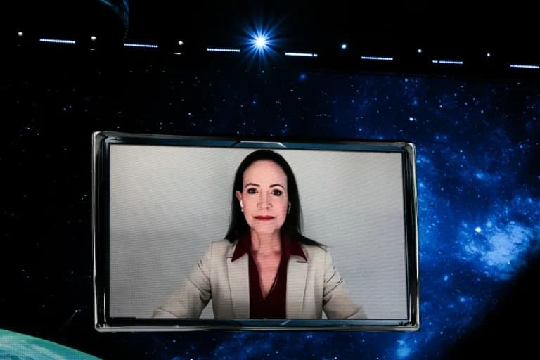 Machado najavljuje „novu eru” bez Madura dok američke ratne snage deluju u dometu Venecuele