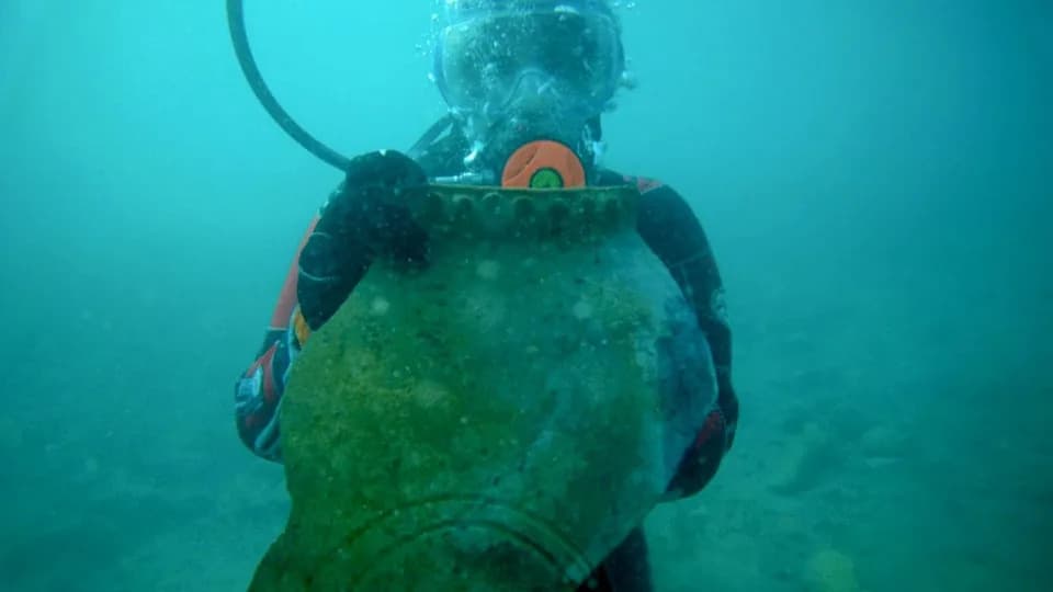 Otkriven potopljeni grad Toru‑Aygyr u Issyk‑Kulu — srednjovekovni trgovački centar na Putu svile