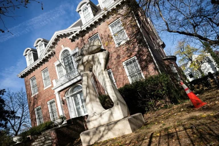 Napuštene ambasade u Kalorami: priče iza zatvorenih vrata Vašingtona