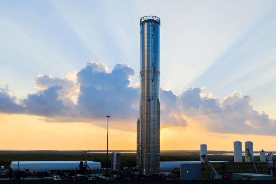 Eksplozija Super Heavy potisnika (Booster 18 / V3) tokom testiranja u Teksasu — nema povređenih