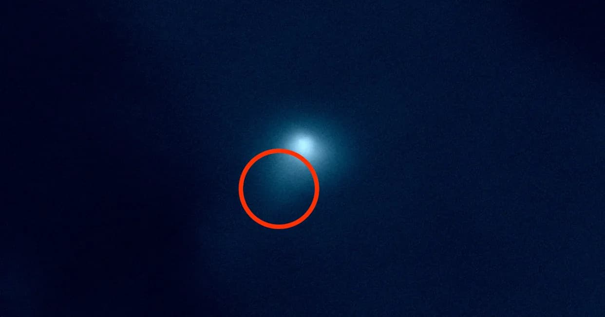 Harvardski astronom uočio neobične mlazove na HiRISE snimku međuzvezdanog objekta 3I/ATLAS