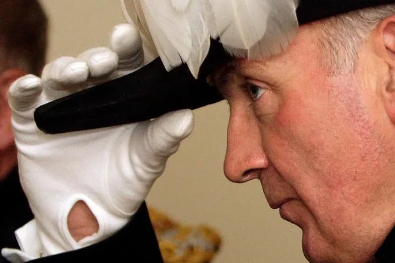 Lordovi Richard Dannatt i David Evans pred suspenzijom zbog kršenja kodeksa Doma lordova