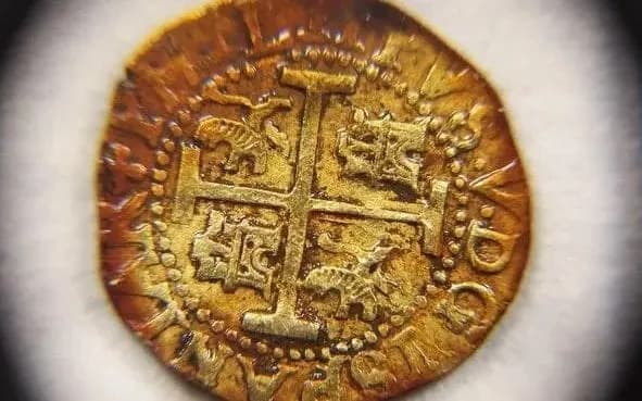 Prvi nalazi sa galeone San José: top, tri zlatnika i porcelanska šoljica iz "svetog grala brodoloma"