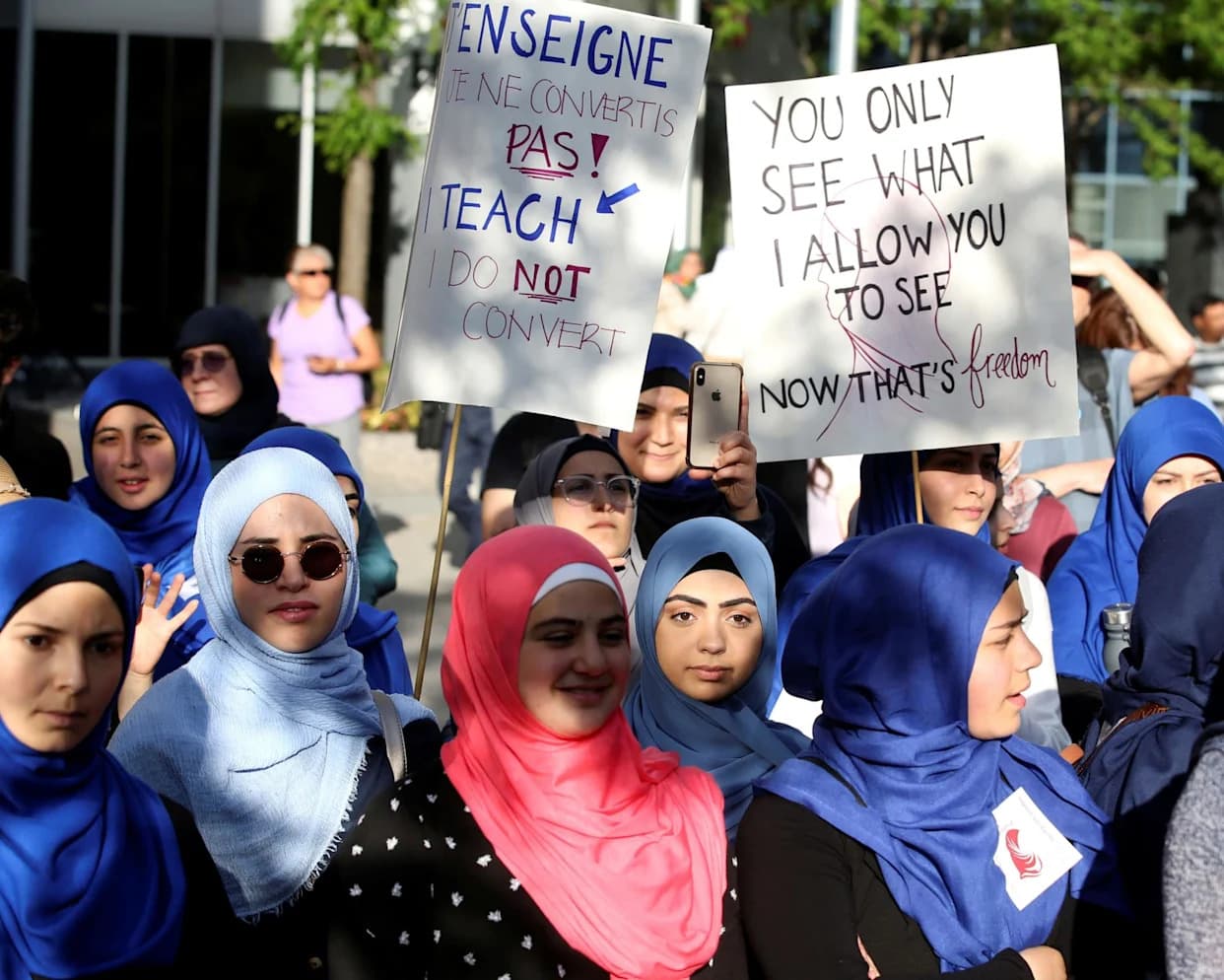 Kvebek predlaže široku zabranu javne molitve i proširenje mera sekularizma