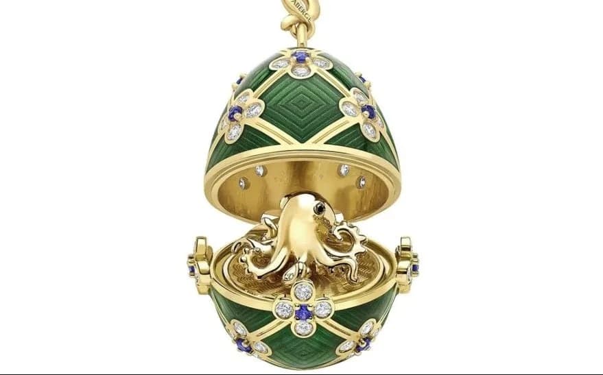 Uhapšen muškarac koji je navodno progutao Fabergéov privesak „Octopussy“ — policija čeka da ga izluči