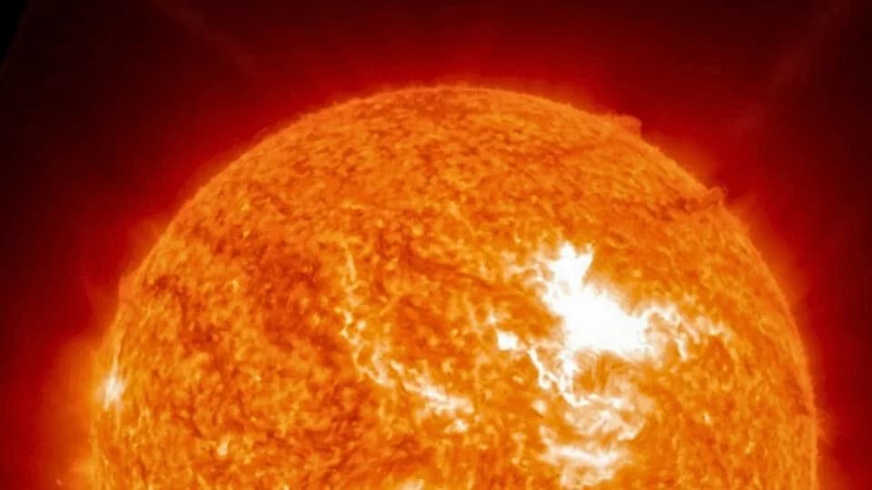 Retka solarna baklja X5.1 11. novembra izazvala najveći skok radijacije u atmosferi u skoro 20 godina
