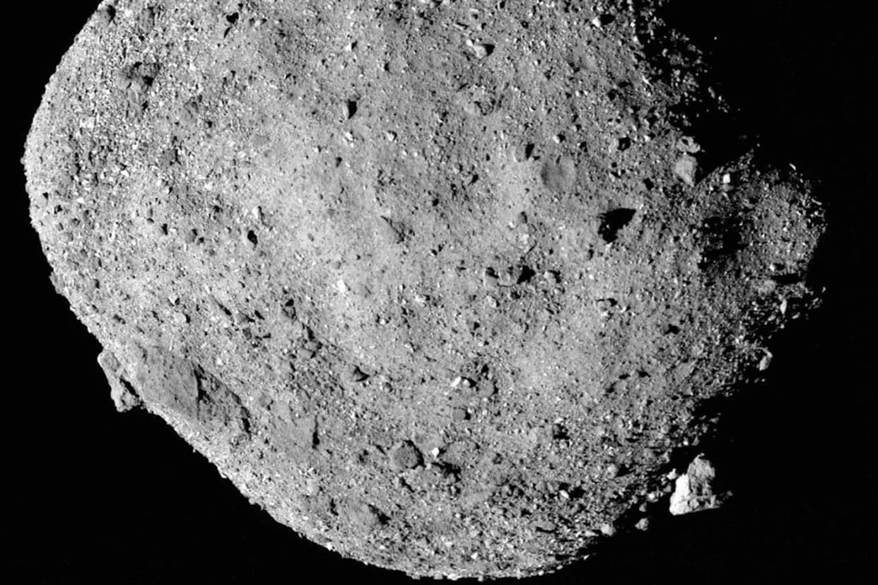 Gradivni Blokovi Života Na Asteroidu Bennu: Otkriveni Šećeri, Nova "Gumena" Organska Materija I Više Zvezdane Prašine
