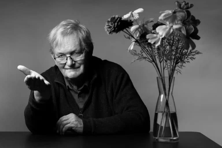 Preminuo Martin Parr (73) — Majstor kolornog dokumentarizma i britke satire