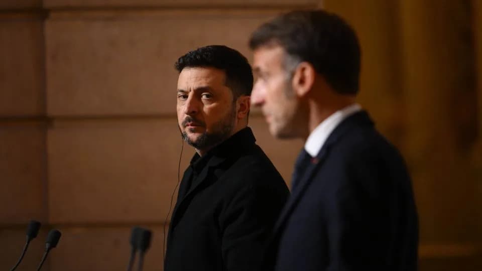 Zelenski U Londonu: Hitni Sastanak Evrope Dok Kremlj Pozdravlja Trampovu Novu Strategiju