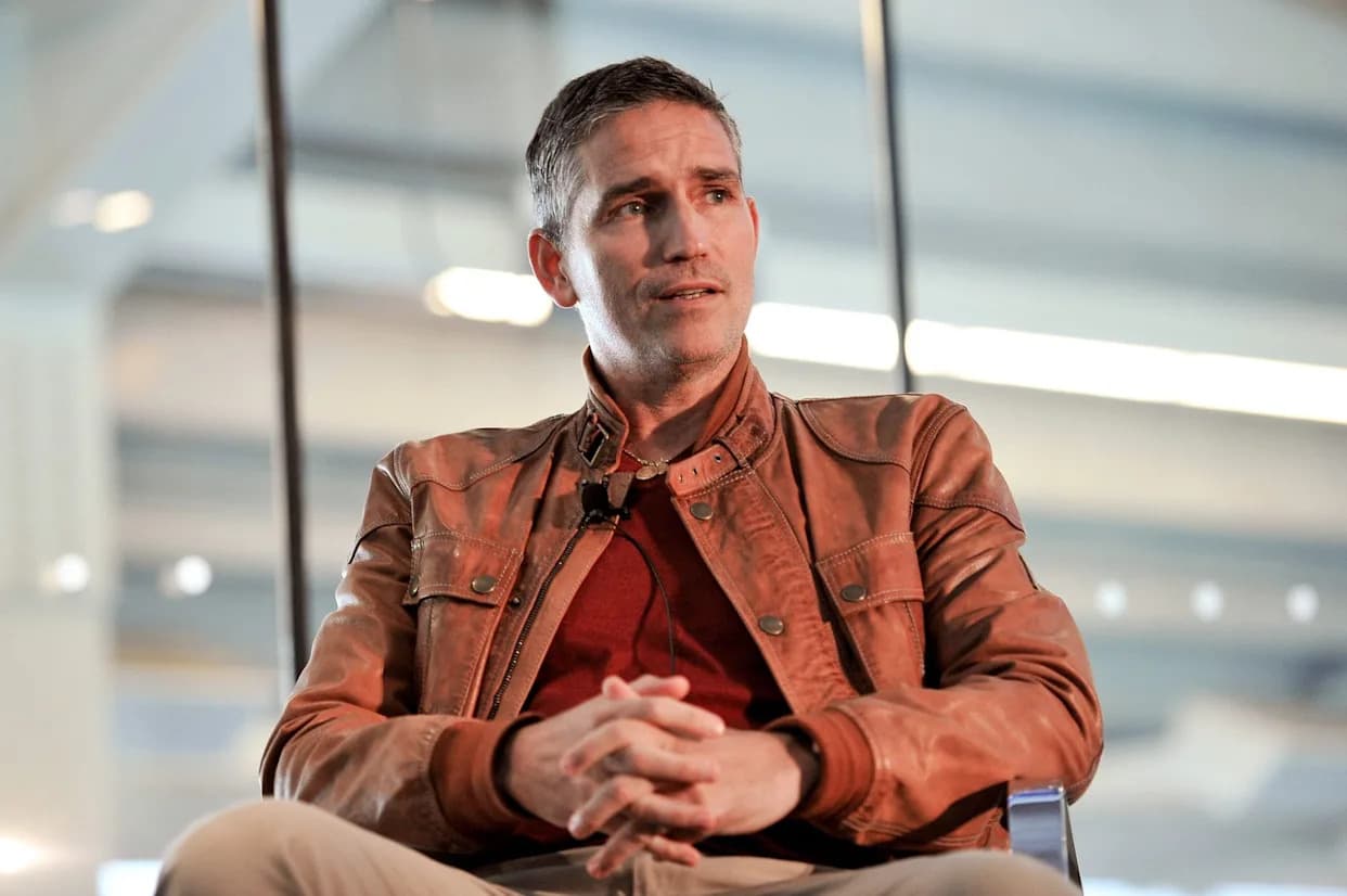 Jim Caviezel igra Jair Messias Bolsonara u biografskom filmu 'Dark Horse' — Flávio najavljuje kandidaturu za predsednika 2026.