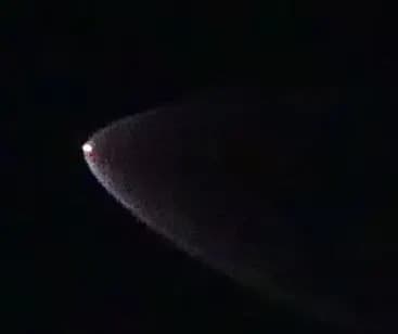 SpaceX Lansira Noćas: Falcon 9 Sa Vandenberga Nosio 27 Starlink Satelita — Gde Gledati Uživo