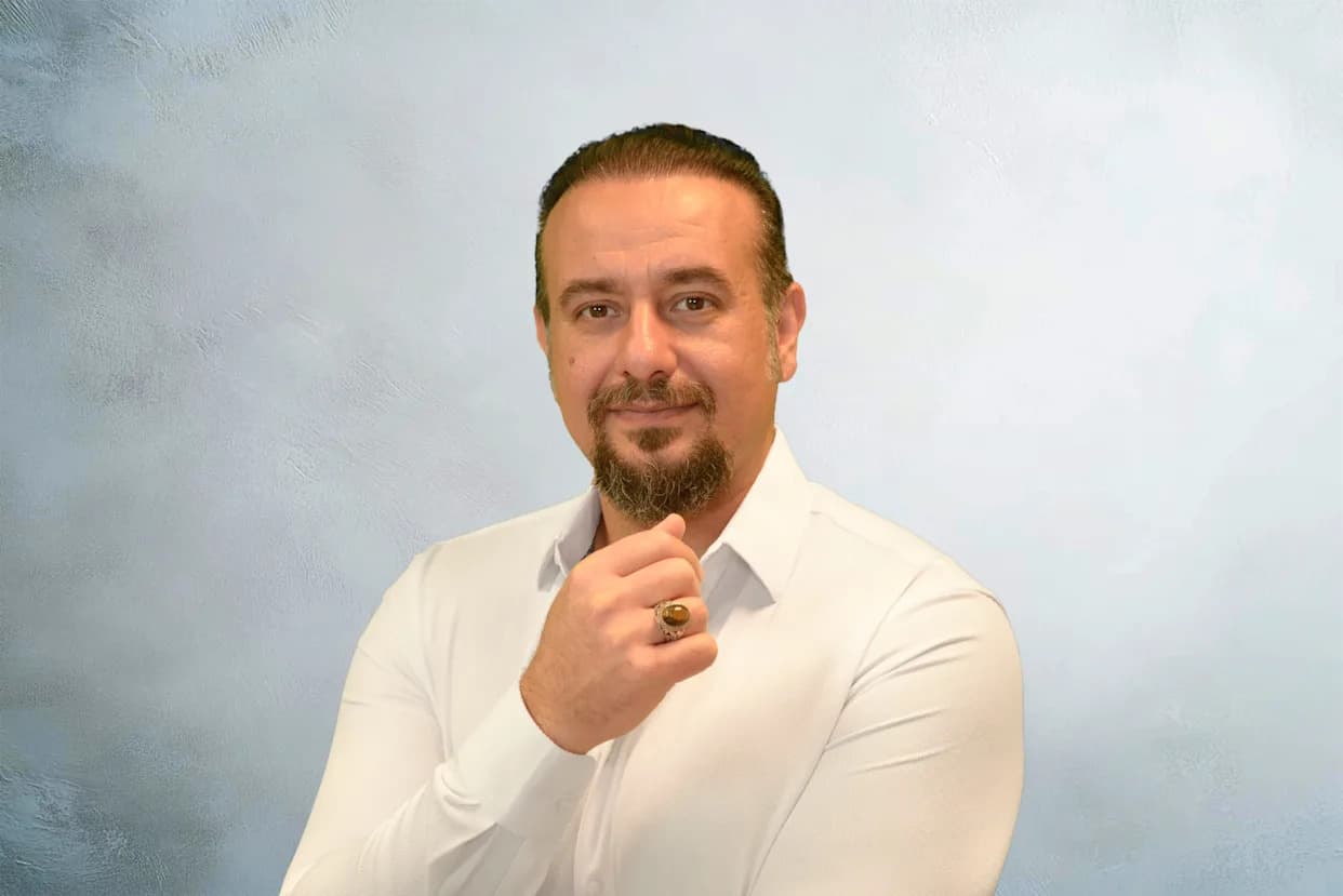 Preterano oslanjanje na AI tiho potkopava samopouzdanje i karijerne izglede, upozorava direktor think tanka