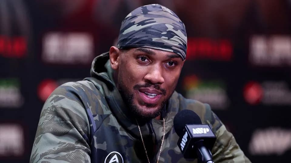 Anthony Joshua Povređen U Udesu U Nigeriji — Dve Osobe Poginule