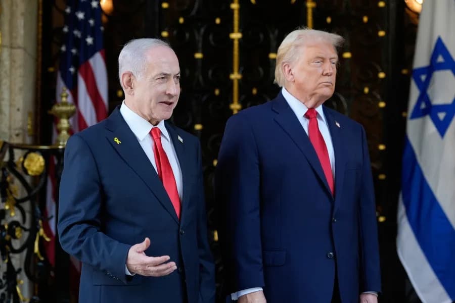 Trump Upozorava Hamas — On i Netanyahu Razmatraju Sledeću Fazu Prekida Vatre