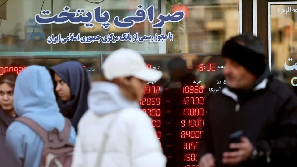 Khamenei Na Čekanju — Simbolični Protesti I Krize Koje Pritiskaju Iranski Režim