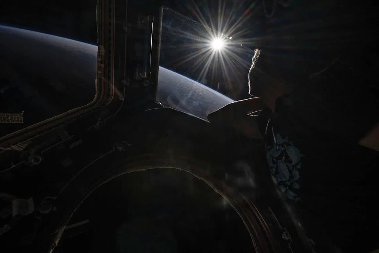 Novo istraživanje: Mozak astronauta se pomera nagore i menja oblik tokom boravka u svemiru — šta to znači za misije na Mesec i Mars?