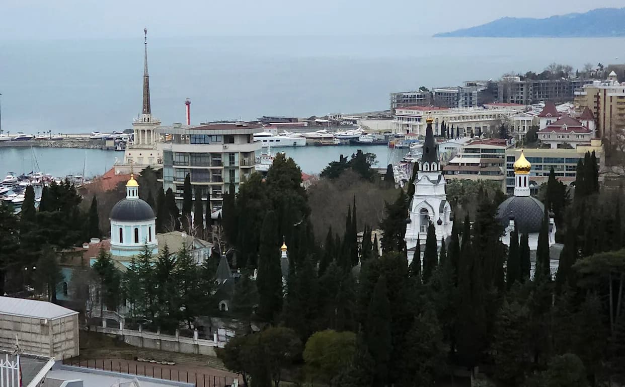 Ruski sud osudio Amerikanca na 5 godina zbog oružja pronađenog na jahti u Sočiju