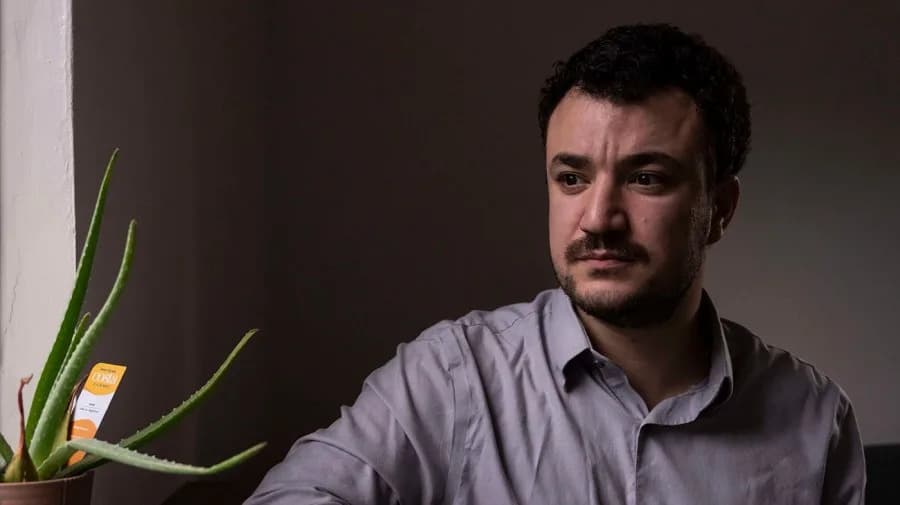 DHS: Mahmoud Khalil Biće Vraćen U Pritvor i Deportovan U Alžir — Apelacioni Sud Ukinuo Odluku Oslobađanja