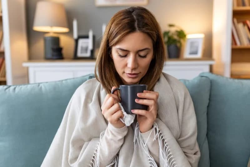 Zašto neke prehlade pogađaju jače — brzina interferonskog odgovora često odlučuje