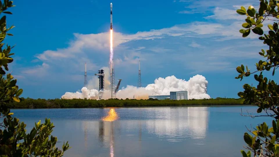 SpaceX Lansira Napredni GPS Satelit GPS III‑SV09 Za Svemirske Snage SAD — Pratite Uživo 27. Janaura