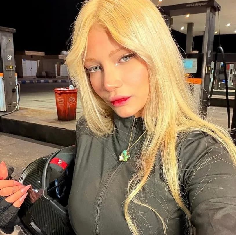 Iranska influenserka „Baby Rider“ (19) poginula tokom protesta u Gorganu — porodica tvrdi da je primorana na tajnu sahranu