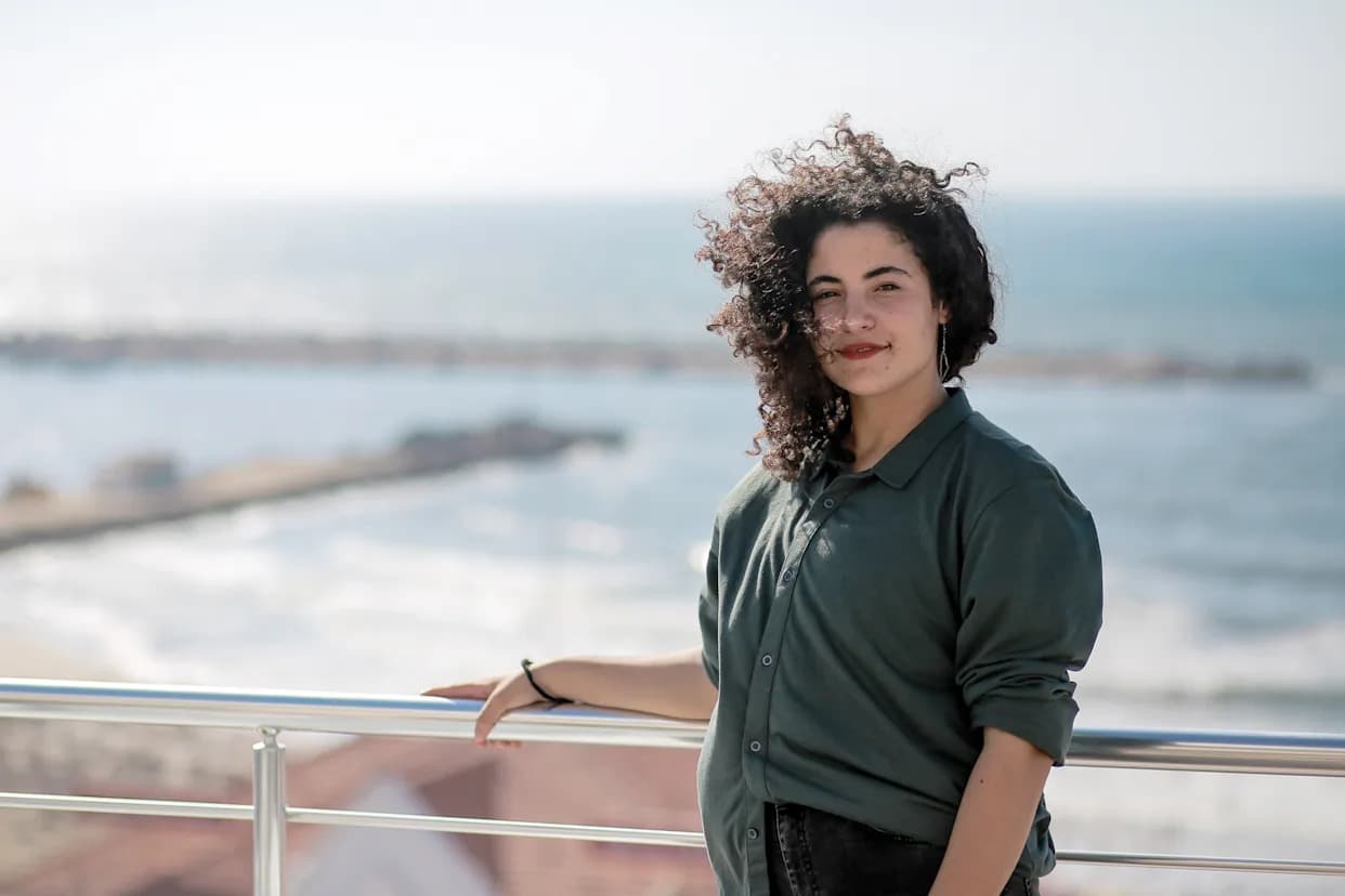 Palestinska novinarka Bisan Owda Trajno Uklonjena Sa TikToka Nakon Promene Vlasništva U SAD