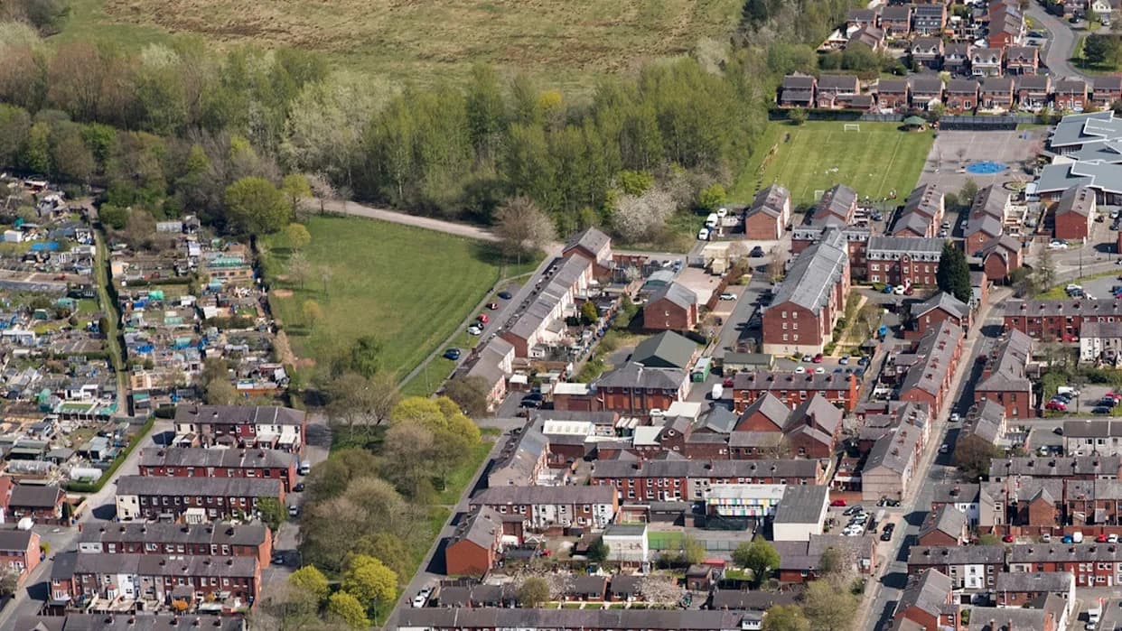 Osamdesetogodišnjak osuđen na 16 godina zbog finansiranja industrijske proizvodnje lažnih tableta iz vikendice