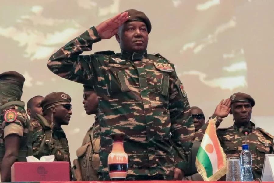 20 Napadača Poginulo U Noćnom Napadu Na Aerodrom U Niameju