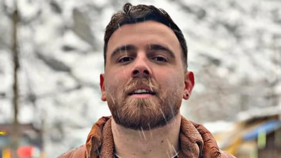 Erfan Soltani Pušten Uz Kauciju Nakon Strahova Od Pogubljenja Dok Napetosti U Iranu Rastu