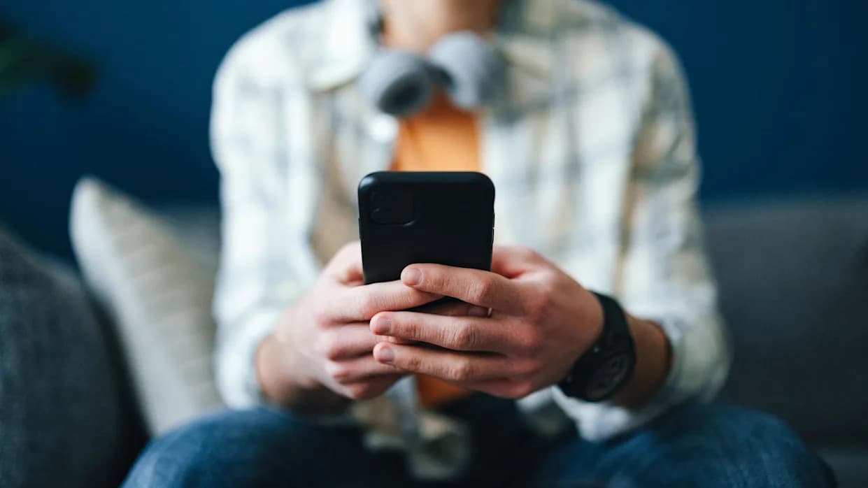 Ofcom Kaznio Porn Sajt Sa £800.000 Zbog Neuveđenja Provera Starosti, 4chan Se Suočava Sa Predloženom Kaznom