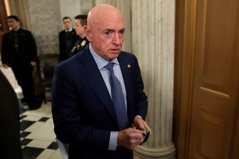 Savezni sud privremeno blokirao Pentagon — Sen. Mark Kelly sačuvao čin i penziju