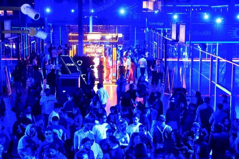 U Karačiju trezni rejvovi: Generacija Z stvara novi, bezbedan noćni život bez alkohola