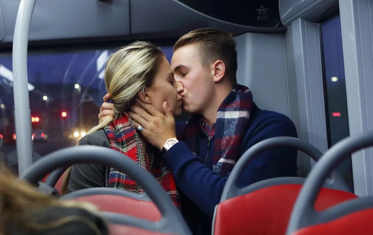 Kako Mašta Čini Poljubac Boljim — Šta Kažu Naučnici