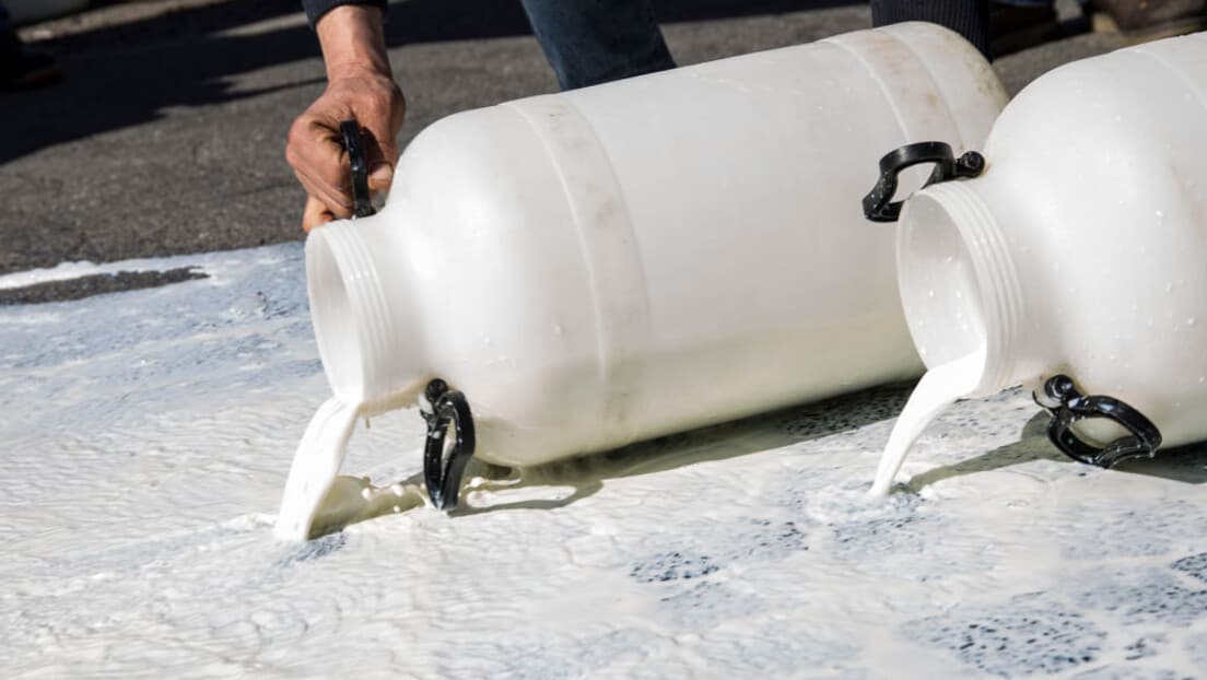 Poljoprivrednici Preselili Protest U Mrčajevce: Delimične Blokade I Najava Potpunog Zatvaranja Posle 17:00