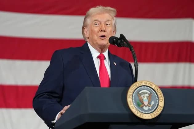 SAD Se Pripremaju Za Moguće Višenedeljne Operacije Protiv Irana — Diplomatija I Pojačano Vojno Prisutvo