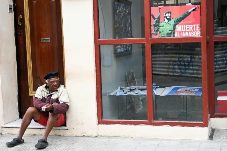 Kuba Na Rubu Kolapsa: Nafta, Lekari, Turizam I Duvan Pod Pritiskom SAD