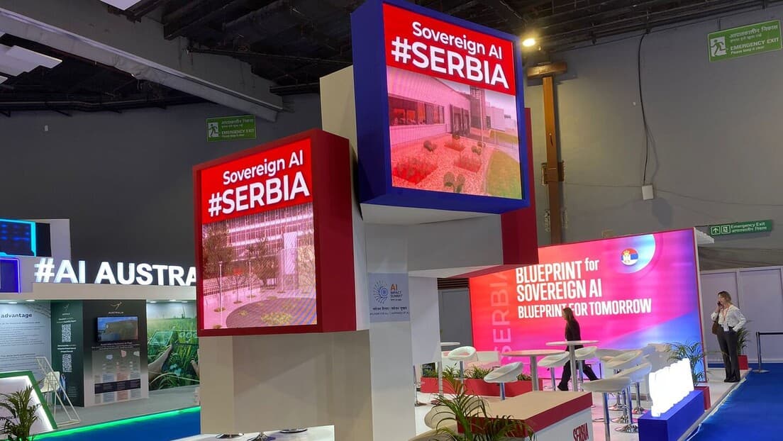Vučić na Samitu o veštačkoj inteligenciji: Ulaganja u obrazovanje, data centre i energiju ključni za suverenitet