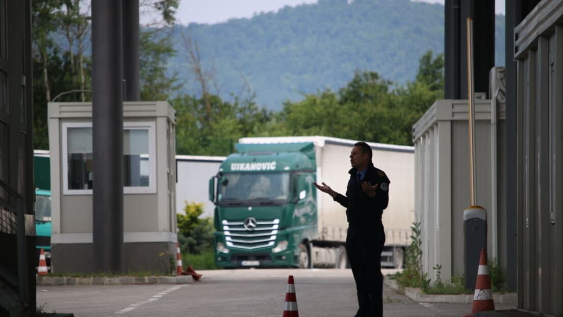 Napetosti na Brnjaku: Kosovska policija zaplenila srpski pečat i dokumenta