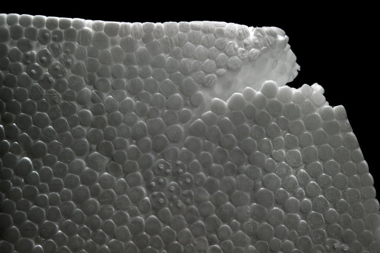 Vau — NYU tim stvorio vremenski kristal od zvuka i stiropora