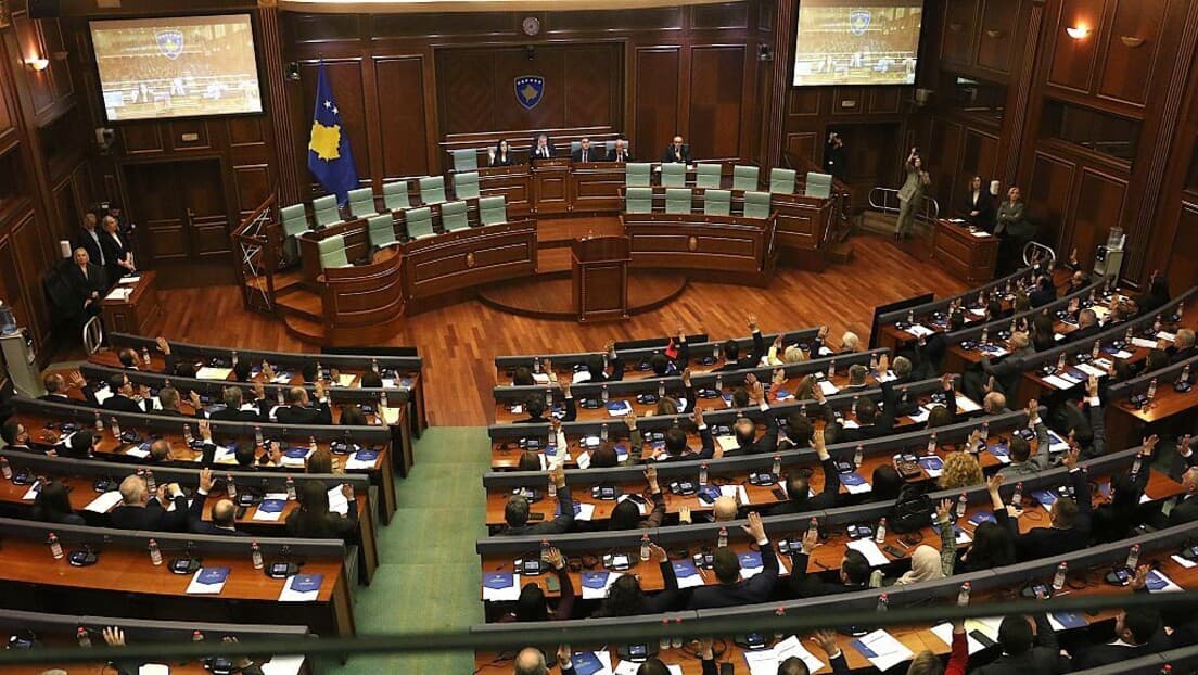 Zlatan Elek Podneo Ostavku: Branislav Nikolić Imenovan Za Naslednika